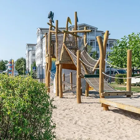 660, Seepark Apartment