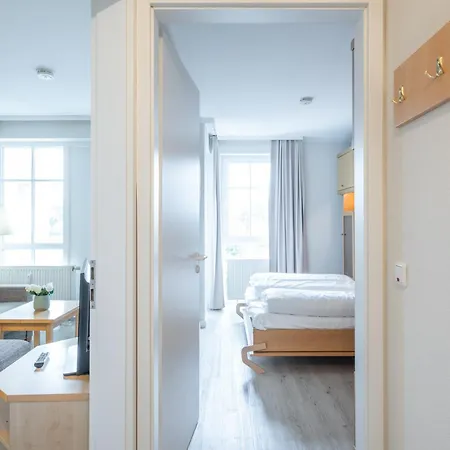 660, Seepark Apartament *